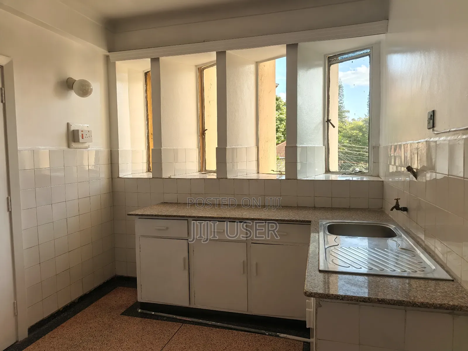 2bdrm Apartment in State House for rent