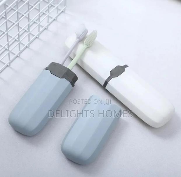 Portable Tooth Brush Holder-Nje