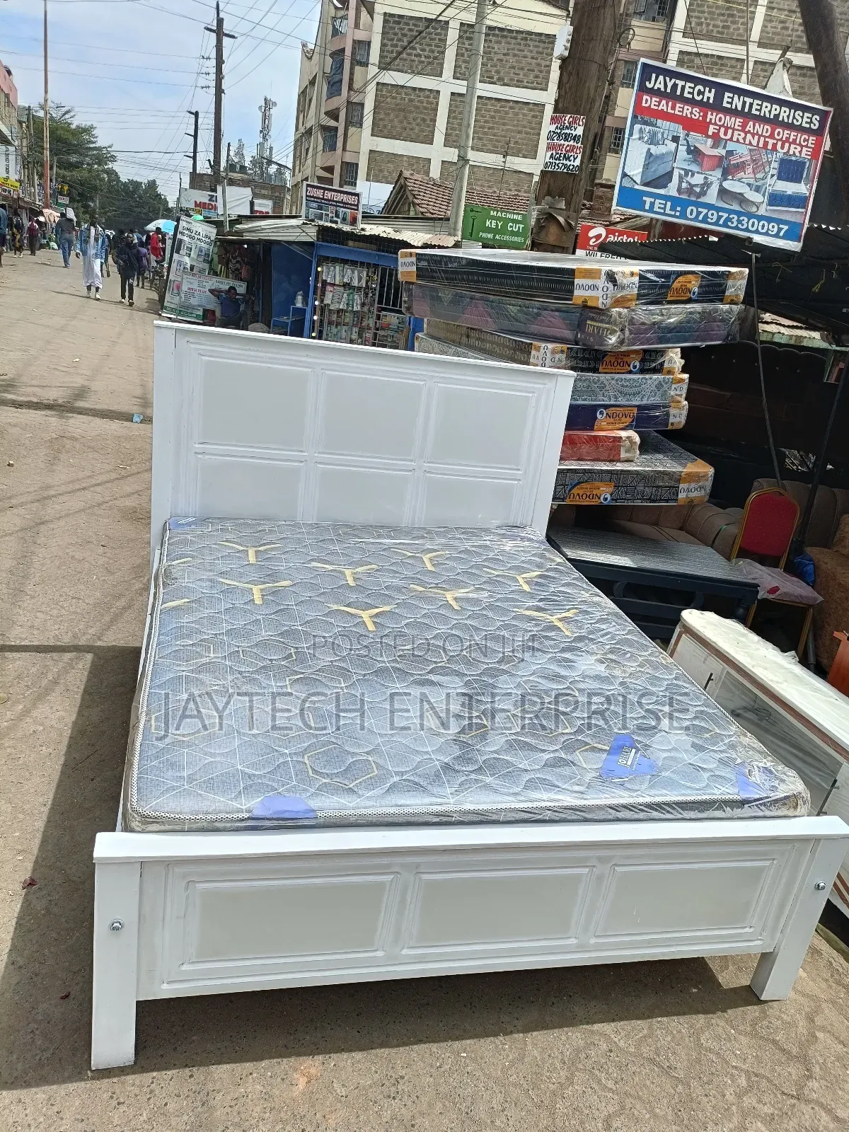 5 X 6 Bed And Matress