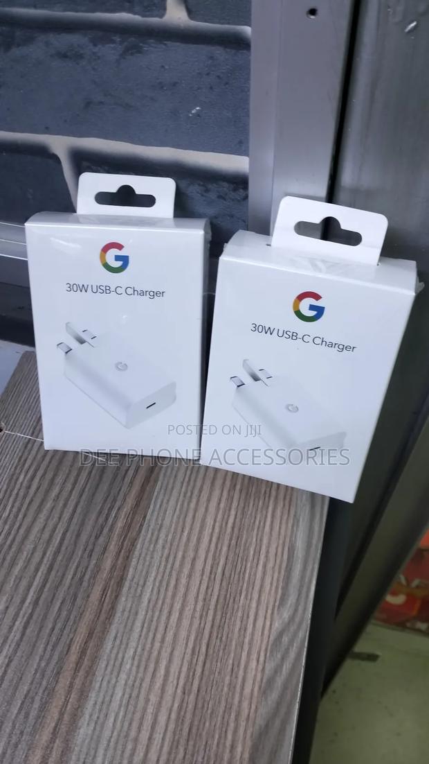 Google Pixel 30w Charger - thumbnail 2