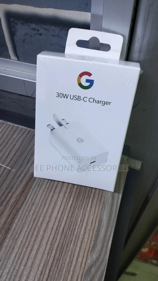 Google Pixel 30w Charger - thumbnail 4