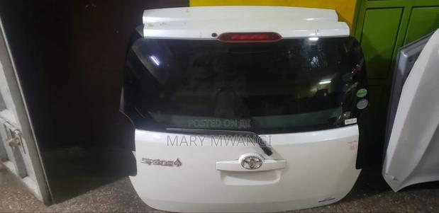 Ex Japan Toyota Spade Boot - main view