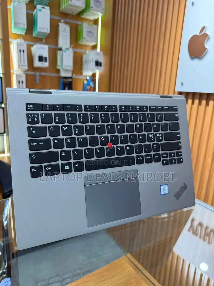 Laptop Lenovo Thinkpad X1 Yoga 8GB Intel Core I7 SSD 16 GB