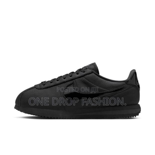 New Nike Shoes - thumbnail 3