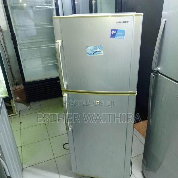 Grey Sumsung Fridge - thumbnail 2