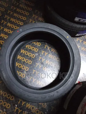 225/45r19 Maxxis Victra Sport Vs6