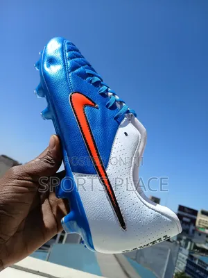 New Nike Legendary Tiempo Football Boots