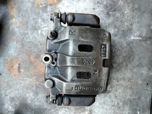 Nissan Navara Ventura Caliper
