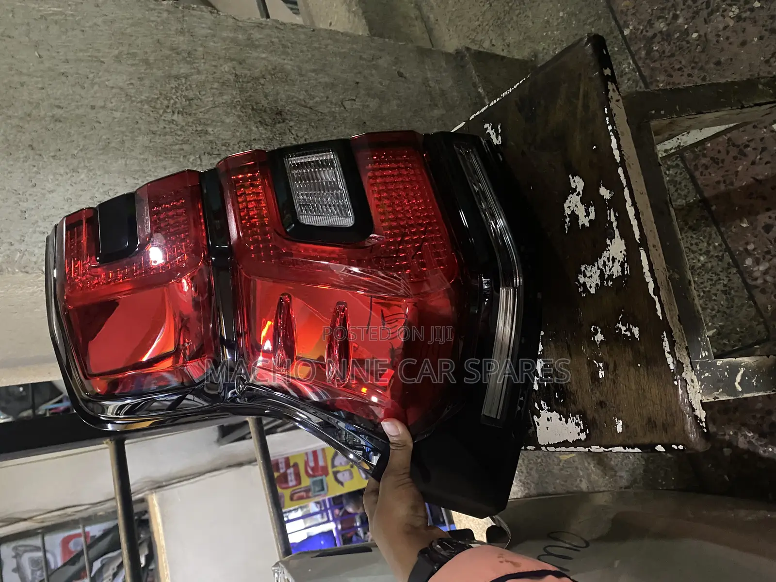 Toyota Land Cruiser Prado 165 Backlight
