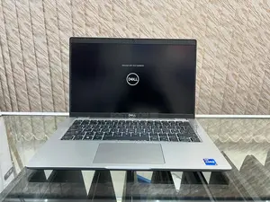 Laptop Dell Latitude 5400 16GB Intel Core I7 HDD+SSD 256GB