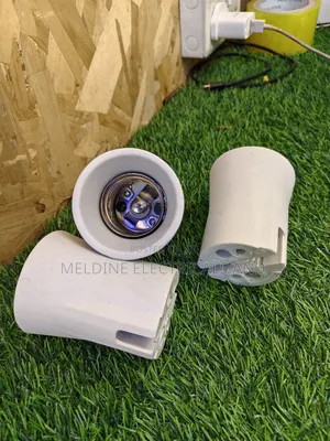E40 Porcelain Holder