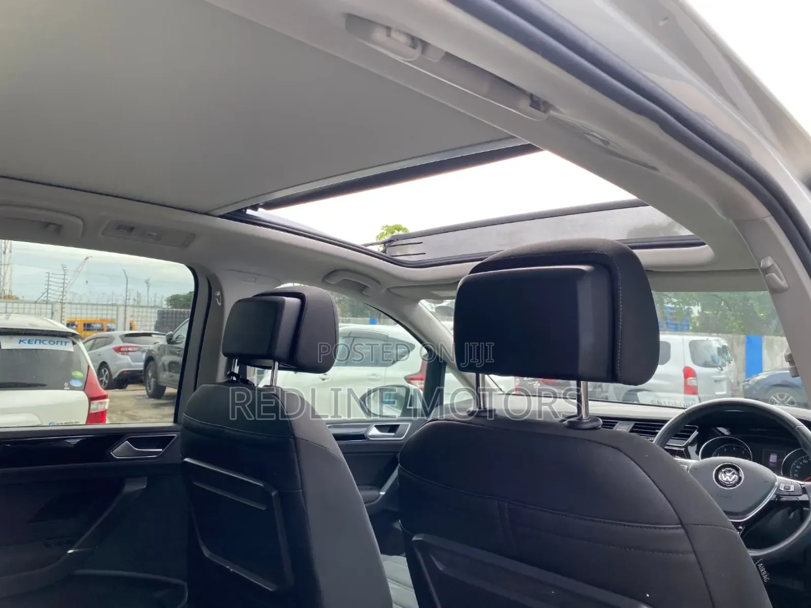 Volkswagen Touran 2018 Pearl