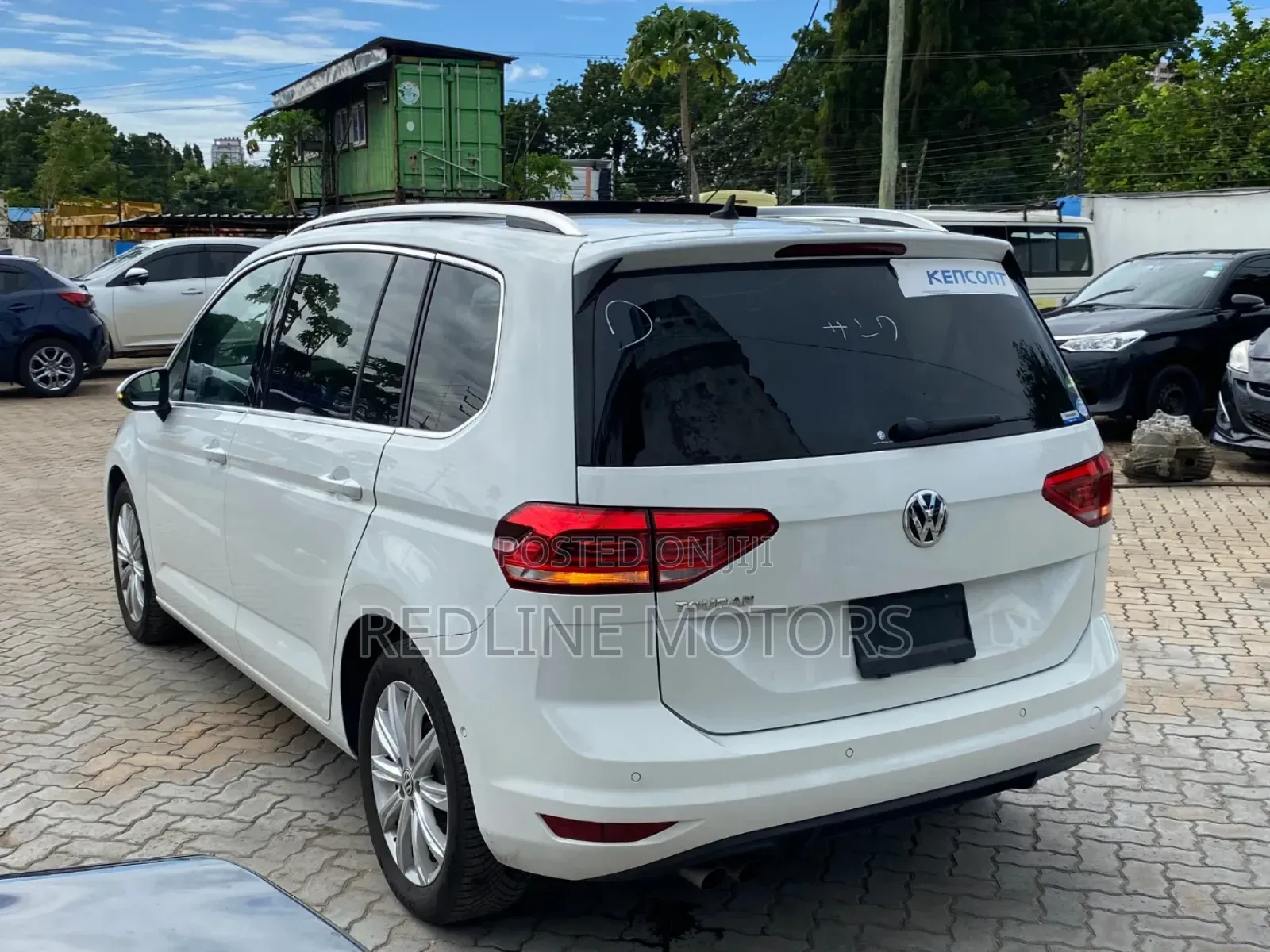 Volkswagen Touran 2018 Pearl