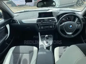 BMW 118i 2018 Pearl