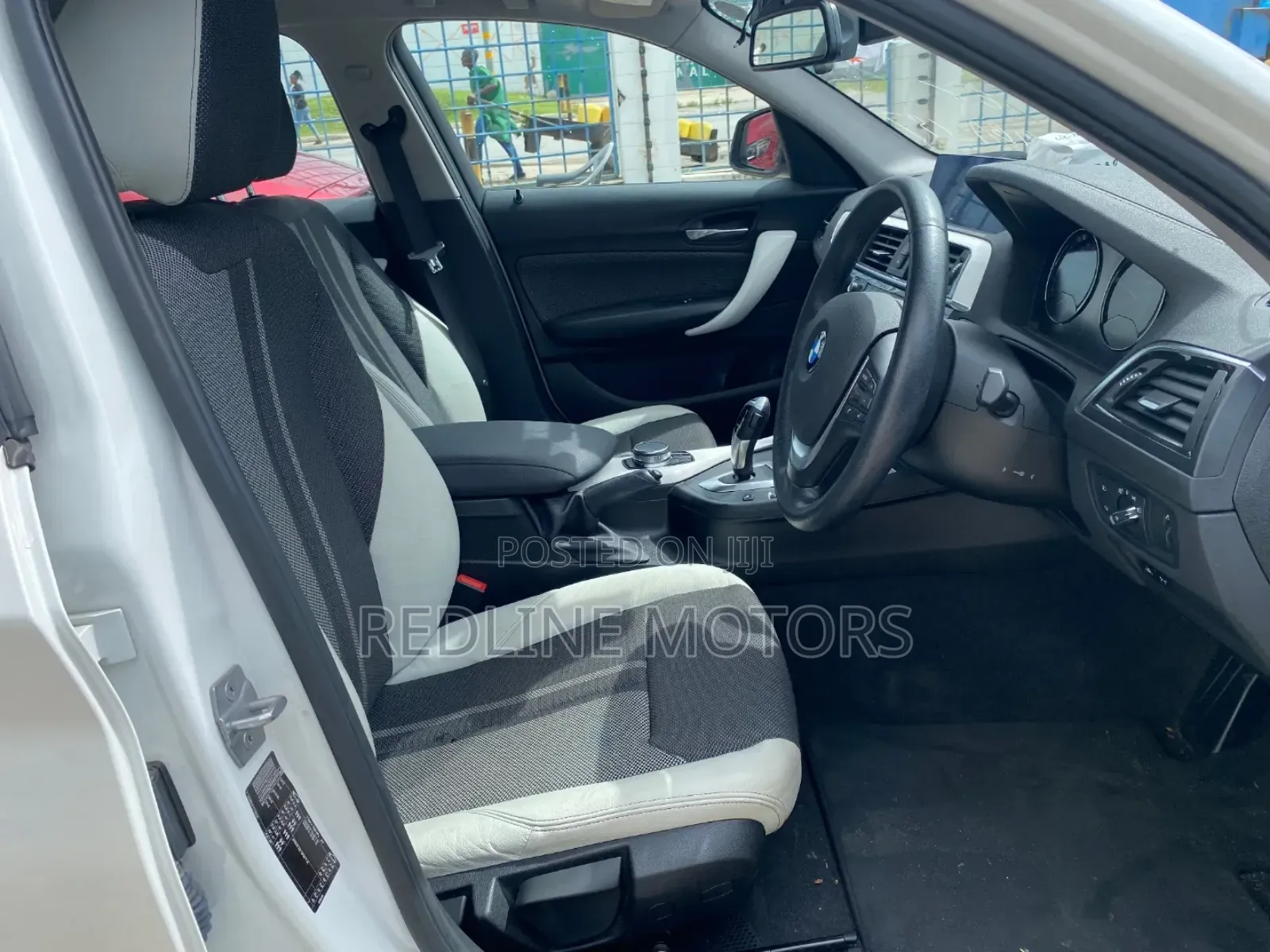 BMW 118i 2018 Pearl