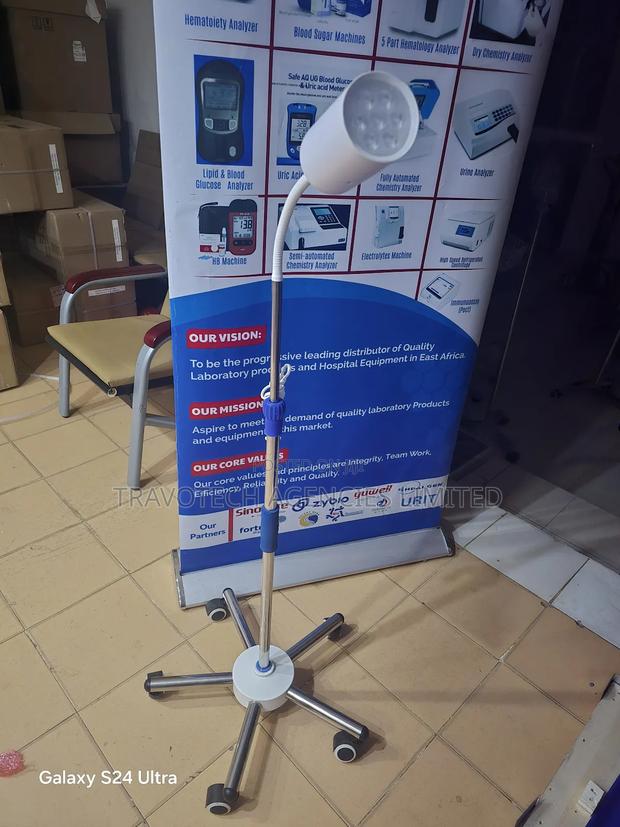 Examination Light - main view