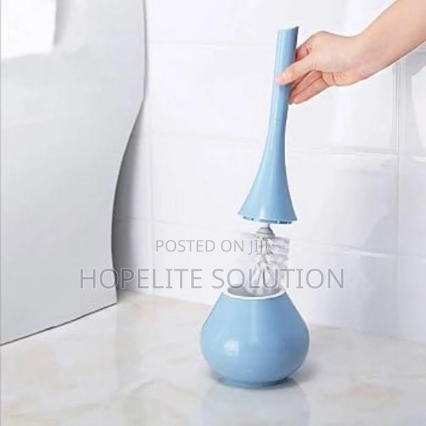Unique Toilet Brush - thumbnail 2