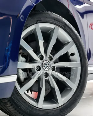 Volkswagen Passat 2018 Blue