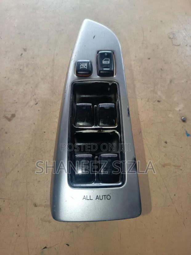 Prado 120 Main Door Switch