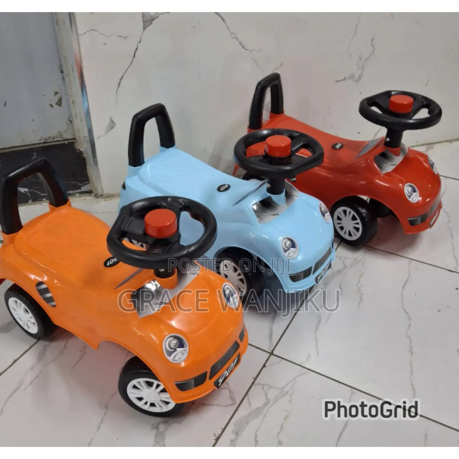 Ride on Car With Squeak Sounds