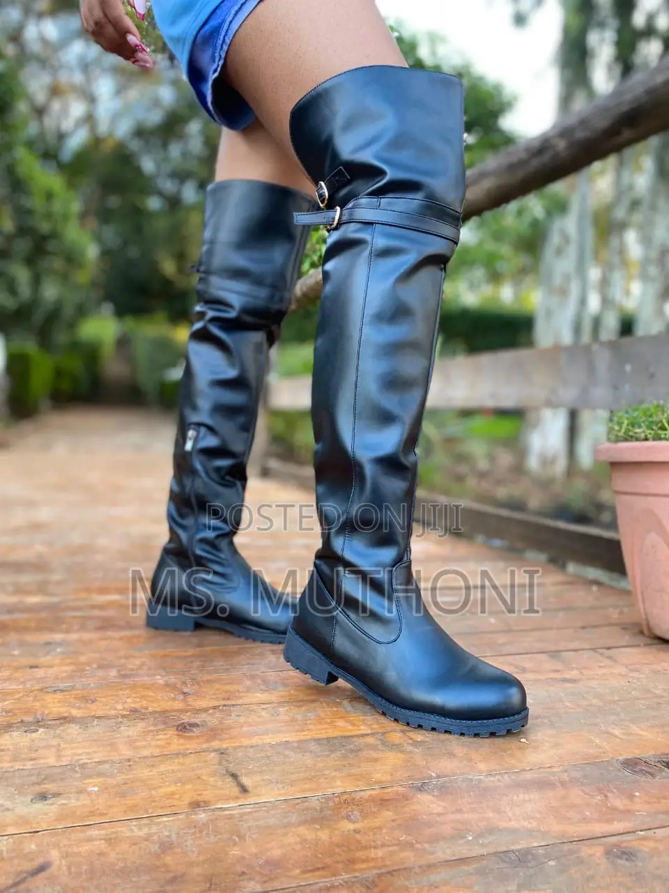Ladies Trendy Back Strap Thighboots*
