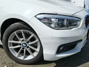 BMW 118i 2019 White