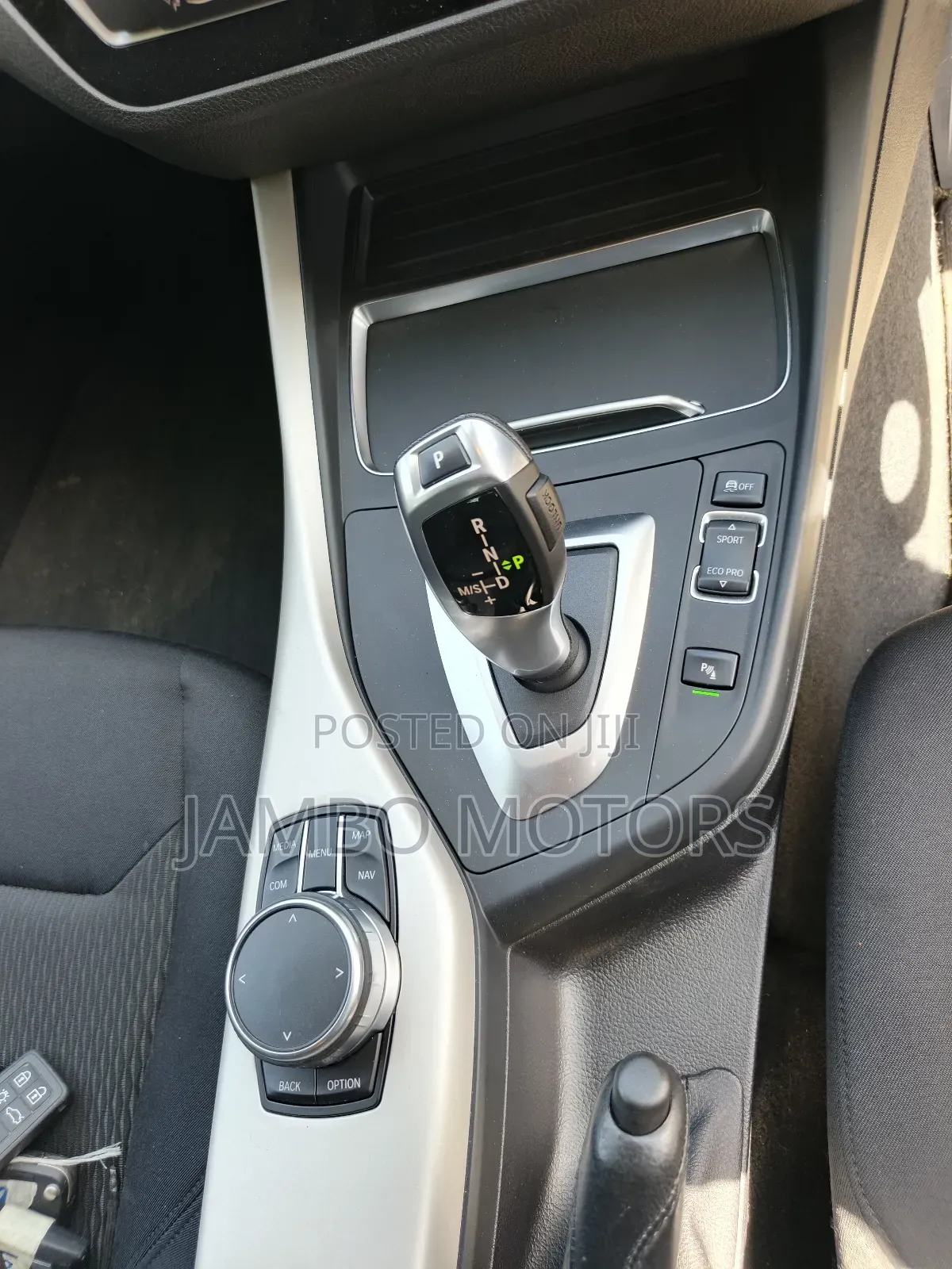 BMW 118i 2019 White