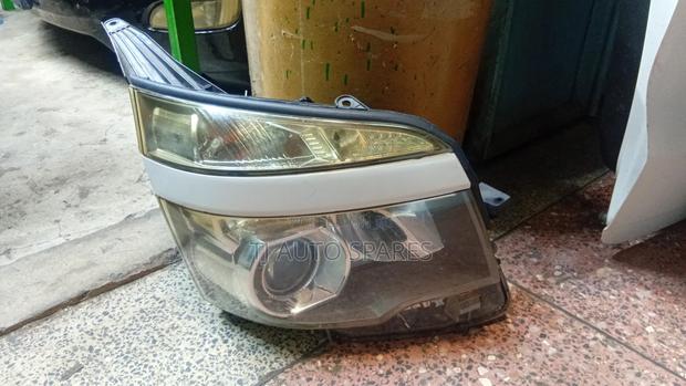Voxy 2012 Headlight Non Xenon