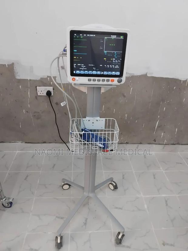 5 Parameters Patient Monitor With Printer and Stand - thumbnail 2