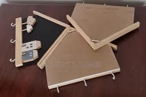 House Shaped Decor Wall Hanging_pa