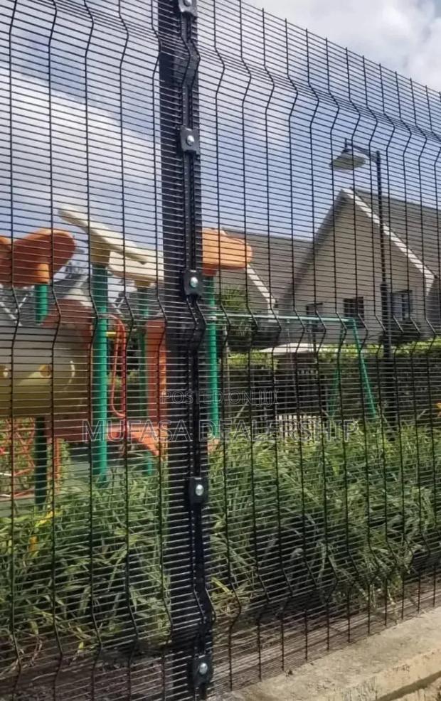 Residential Anti-Climb Fence - main view