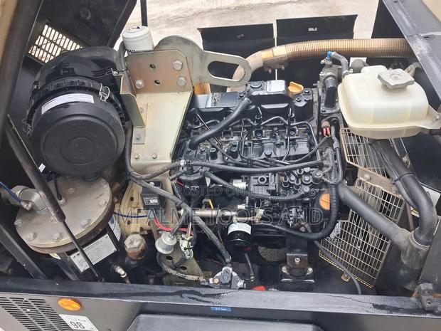 Compressor 2011 Doosan 741+ Yanmar 4 Cyl Diesel 140cfm Ex-Uk - thumbnail 8