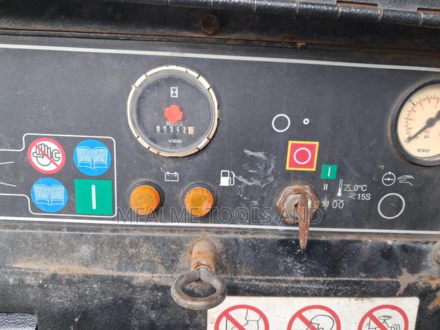 Compressor 2011 Doosan 741+ Yanmar 4 Cyl Diesel 140cfm Ex-Uk - thumbnail 10