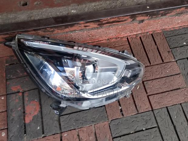 Headlight Mitsubishi Mirage 2015