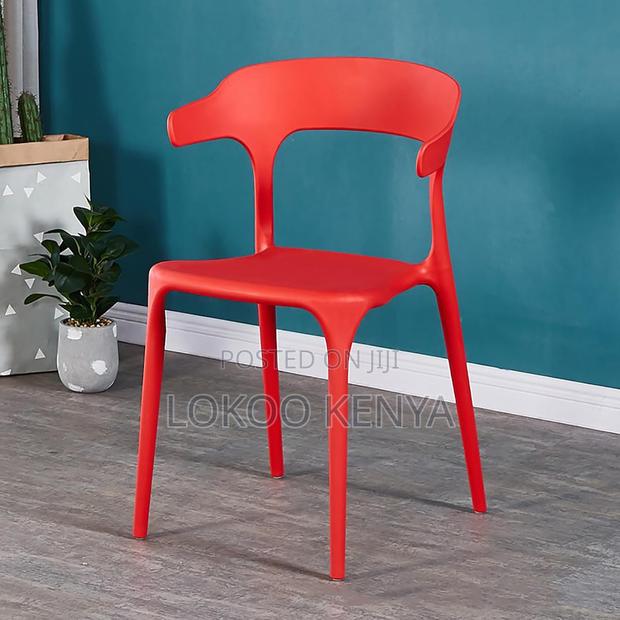 Dining Chairs: Stackable Plastic Chairs for Events - thumbnail 5