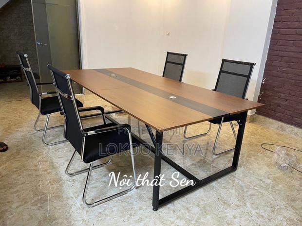 Office Table: Executiveedge 240 Meeting Table - thumbnail 3