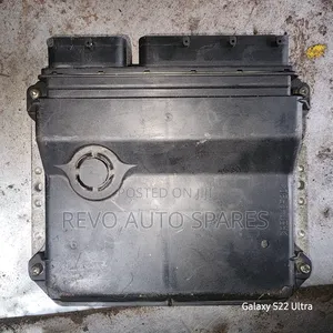 Noah/Voxy Engine Computer Ecu