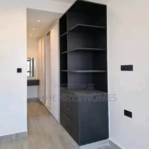 4bdrm House in Membley Estate for sale