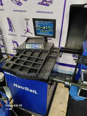 Commercial Wheel Balancer Machine Electric Powered