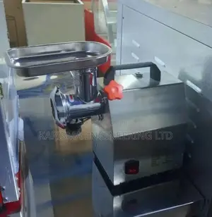 Durable Meat Mincer Tk 8