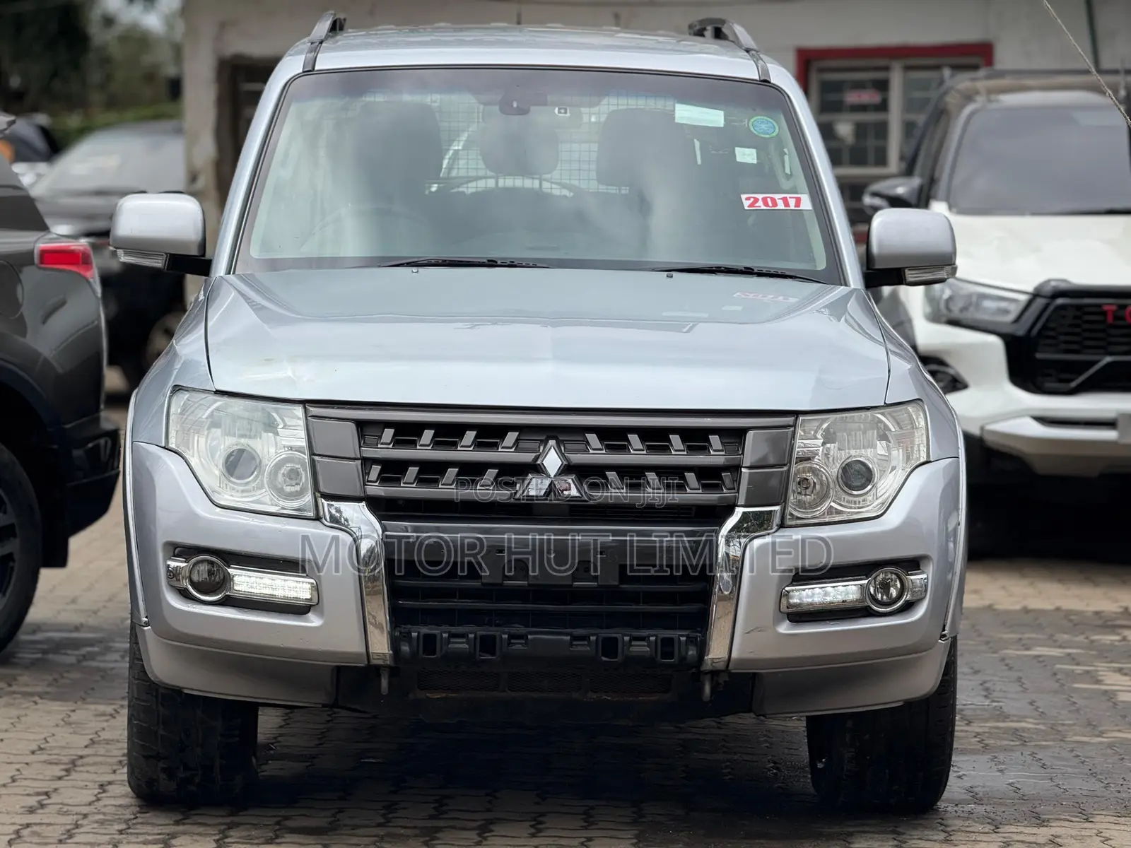 Mitsubishi Shogun 2017 Silver