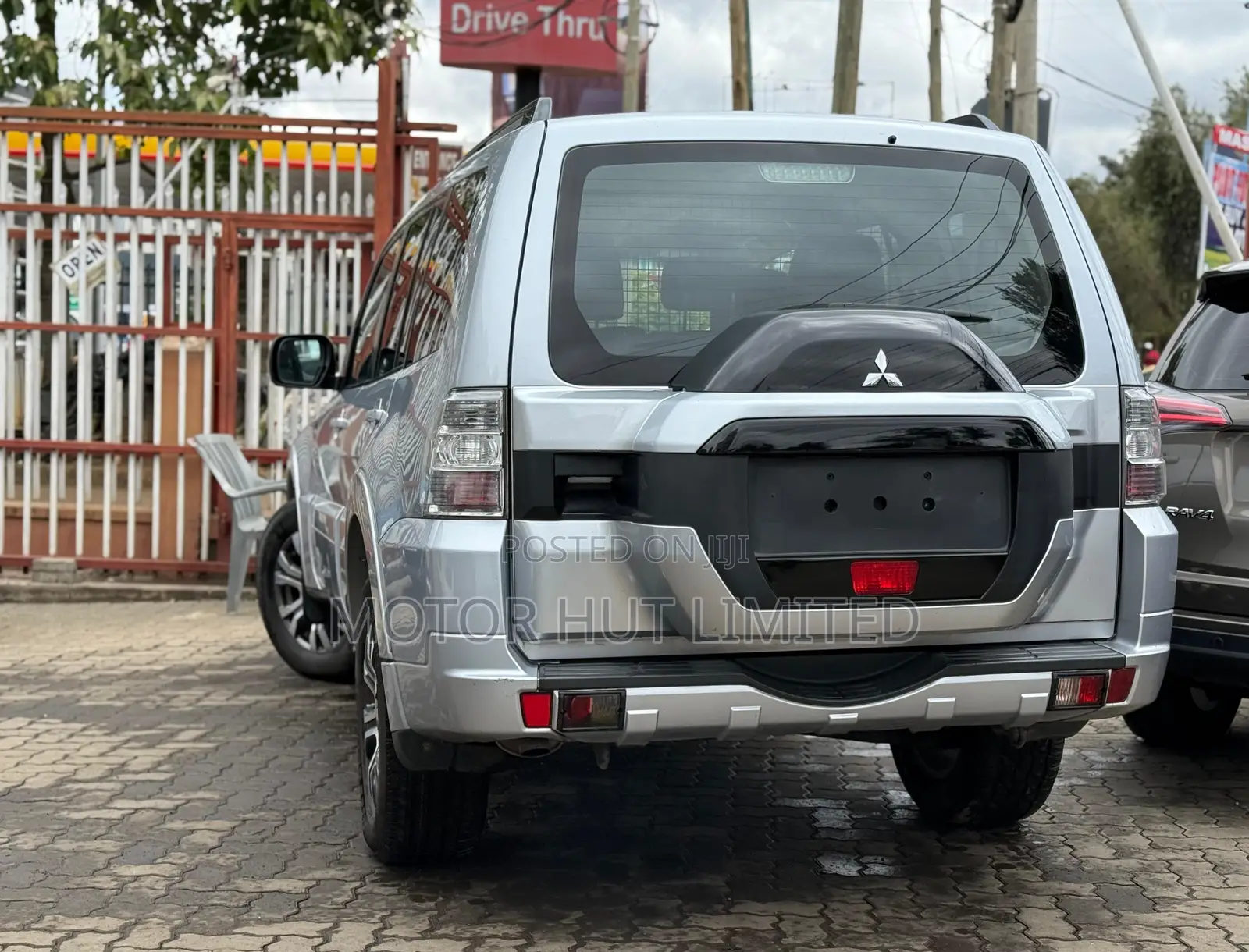Mitsubishi Shogun 2017 Silver