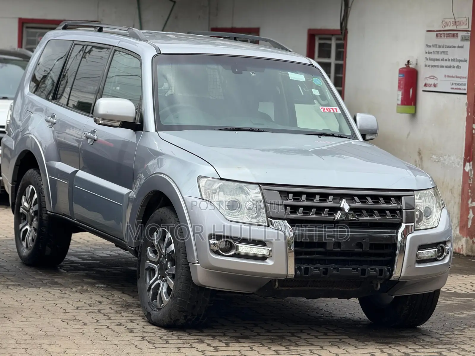 Mitsubishi Shogun 2017 Silver