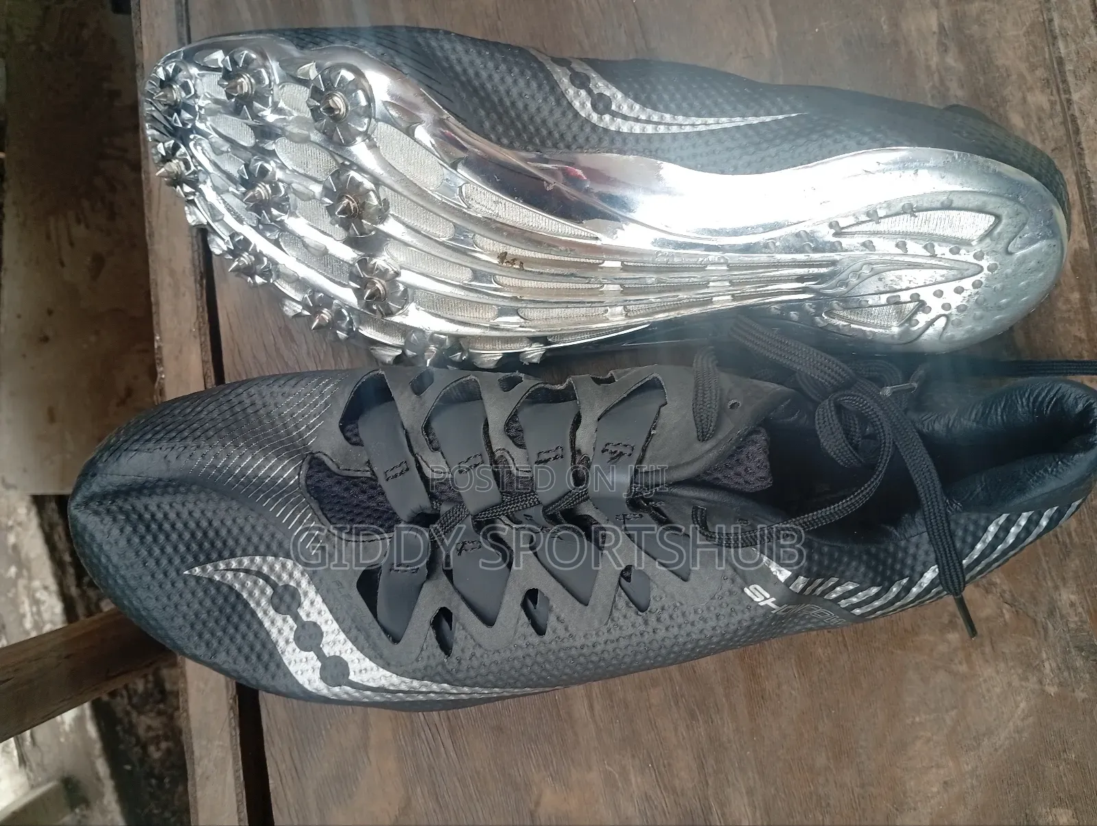 Running Shoes (Mtumba)