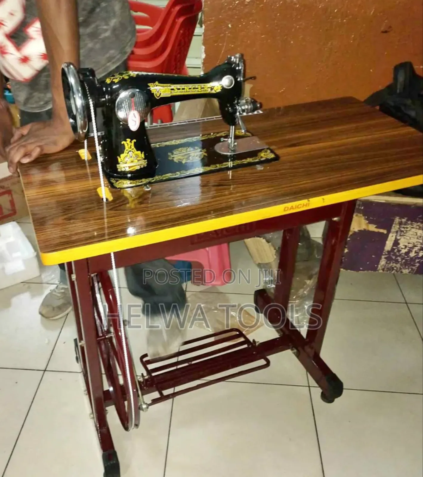 Singer Sewing Machine With Imported Stand