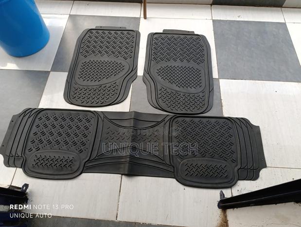 Universal Fit High Quality 3pc Conjoined Rubber Floor Mats - main view