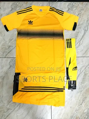 New Adidas Heavy Duty Yellow Uniform Full Set