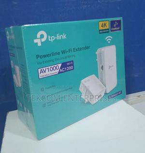 Tp-Link Av1000 Power Line Wifi Extender./ Av1000 Extender - main view
