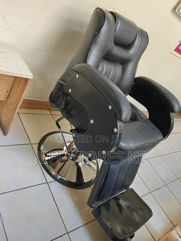Improved Local Barber Chair - main view