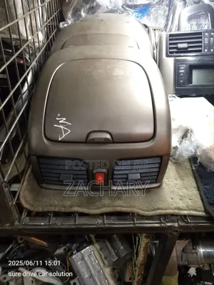 Nissan Slyphy N16 Dashboard Ventilation